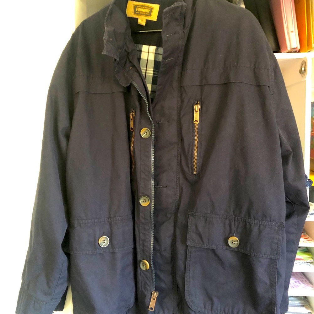 Men’s navy windbreaker